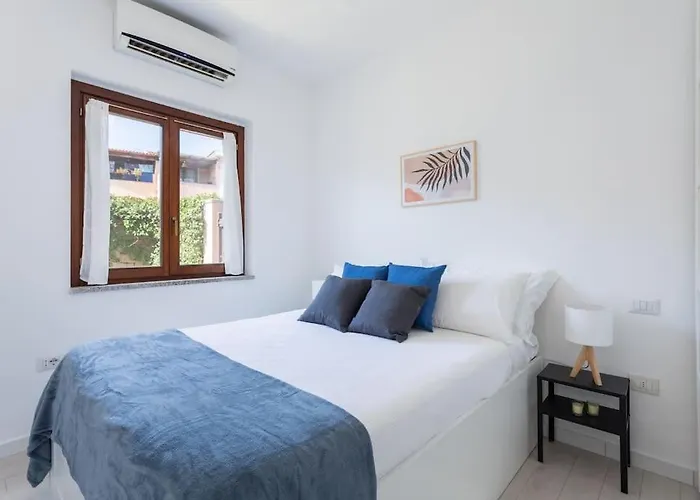 Marina - Near Airport With Swimmingpool Appartamento *