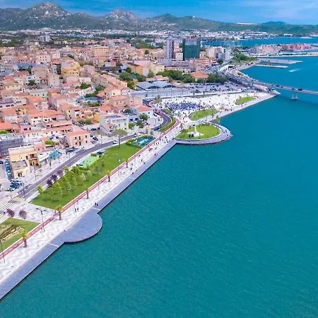 Marina - Near Airport With Swimmingpool Apartment *